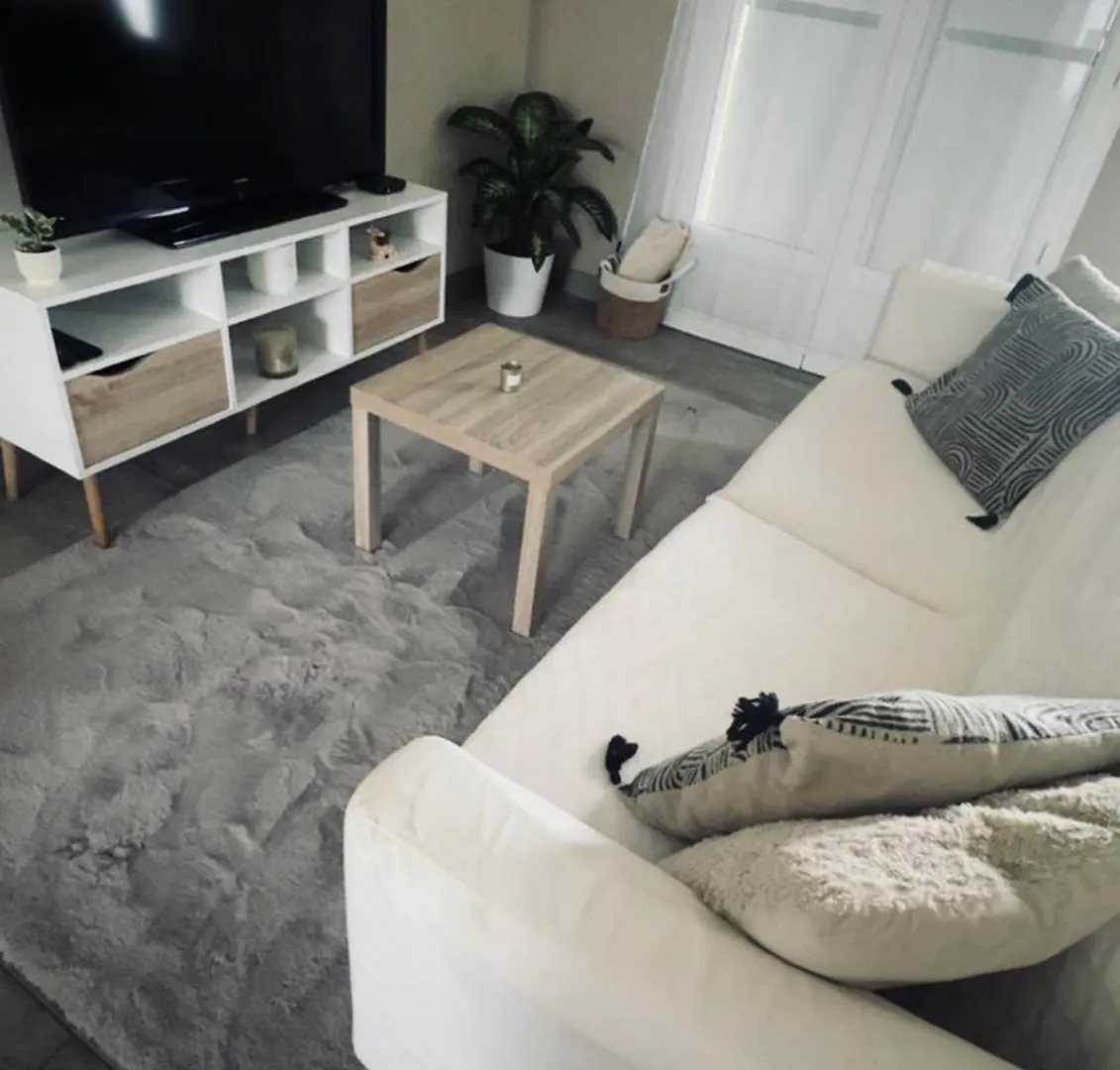 Appartement Mitoyen Avec 1 Chambre Auterive